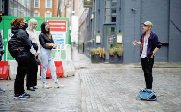 A Londres, le virus pousse les guides touristiques à revisiter leur métier
