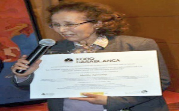 Foro Casablanca 2012 : Hommage à l’artiste Malika Agueznay