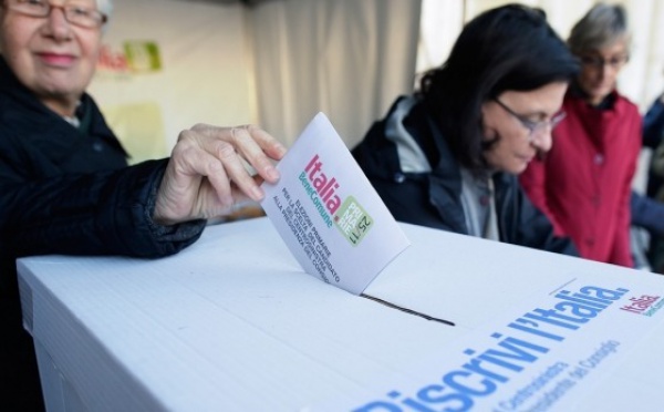 La gauche italienne choisit son candidat pour 2013