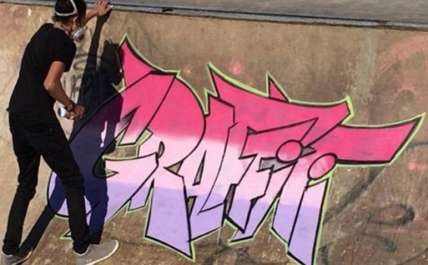 Reda Boudina expose sa démarche du graffiti