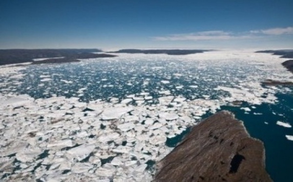 La fonte des glaces polaires liée à la montée des océans