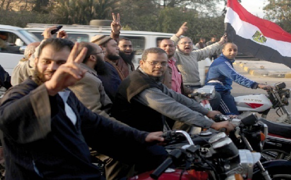 Morsi tente d’apaiser les tensions : L’opposition pose des conditions pour le référendum en Egypte