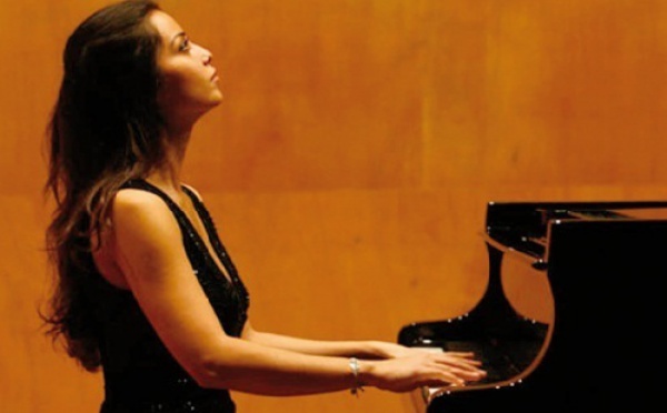 La jeune pianiste marocaine joue au Carnegie Hall : Début new yorkais” de Rita Saher