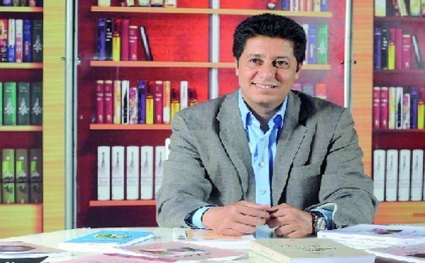 Nouveau recueil poétique : Les “carnets du voyageur” de Yassin Adnan
