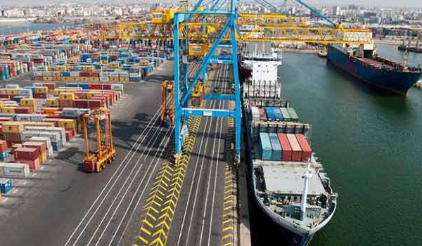 Le commerce mondial se redresse progressivement face à la pandémie