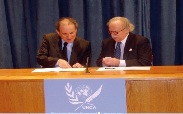 La cérémonie de signature a eu lieu au siège de l'ONU : Partenariat entre RAM et l'Association des correspondants des Nations Unies