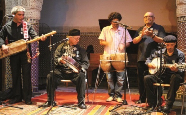 Nass El Ghiwan bientôt en tamazight
