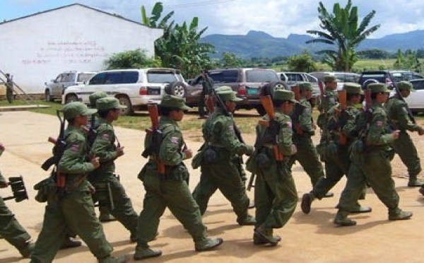 Les rebelles accusent l'armée  birmane d'ignorer le cessez-le-feu