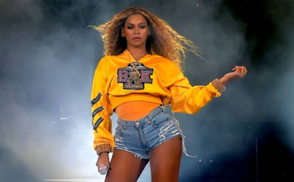 Beyoncé en tête des nominations aux Grammys, devant Taylor Swift et Dua Lipa