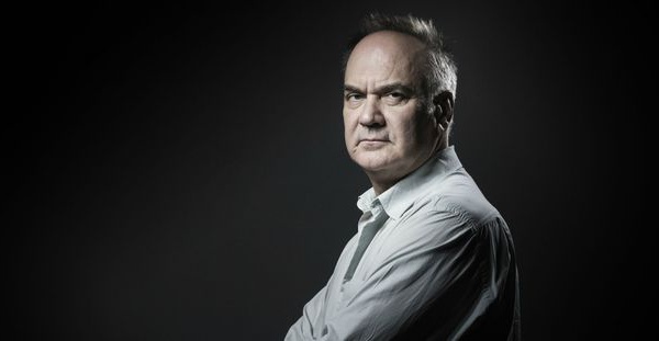 Le Goncourt attribué à Hervé Le Tellier pour “L’Anomalie ”