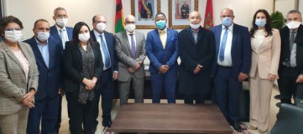 Visite à Dakhla et à El Guerguarat d' une délégation de la Commission des A.E à la Chambre des représentants