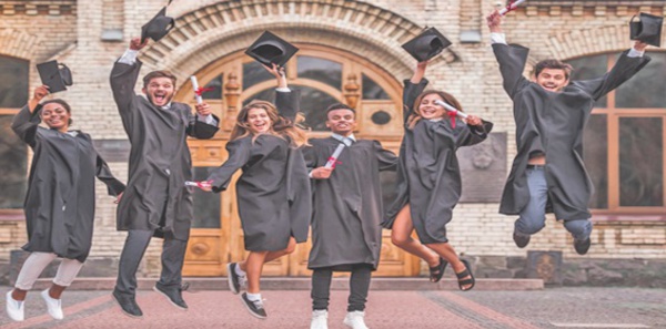 Laâyoune et Dakhla s ’ ouvrent aux étudiants gabonais