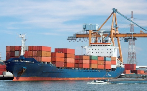 Le secteur maritime navigue à vue