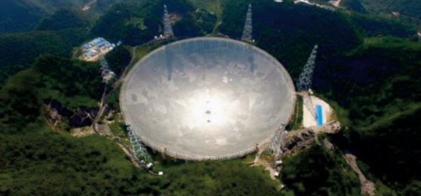 La Chine voit loin avec son télescope géant