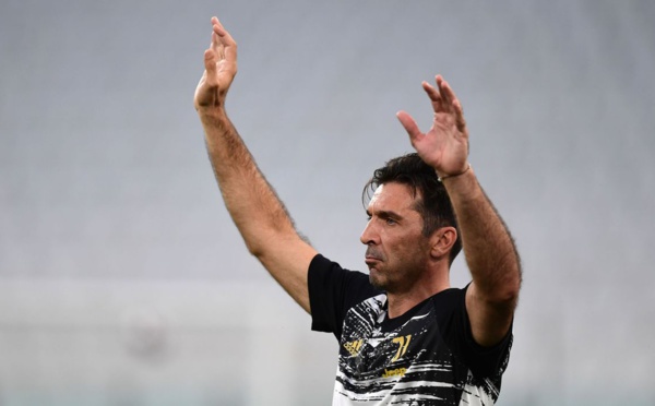 Buffon risque une sanction pour blasphème