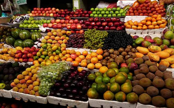 Les prix des fruits poursuivent leur baisse en novembre