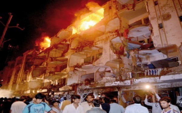 Un attentat contre la communauté chiite fait une cinquantaine de morts à Karachi