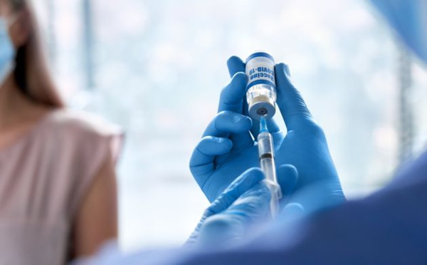 Est-il nécessaire de vacciner les personnes qui ont déjà contracté le coronavirus ?