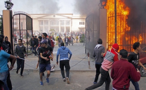 Le verdict du procès du football met l’Egypte à feu et à sang