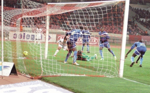 Tir groupé des équipes marocaines en compétitions africaines