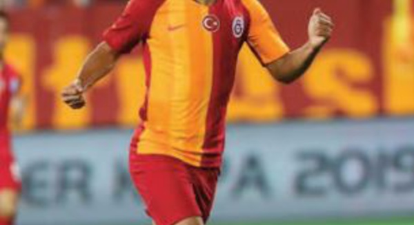 Belhanda, buteur et passeur avec Galatasaray