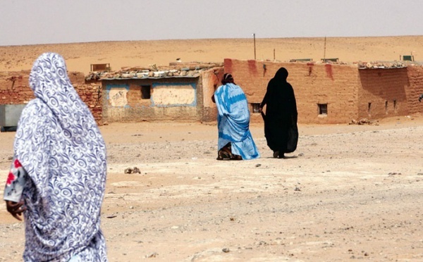 Le Polisario n’en finit pas de distribuer du lait périmé aux séquestrés de Tindouf
