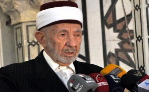 Un attentat suicide dans une mosquée de Damas fait une cinquantaine de morts