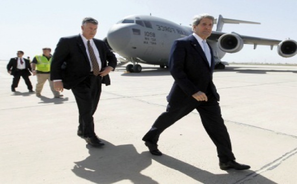 John Kerry rencontre  Mahmoud Abbas à Amman