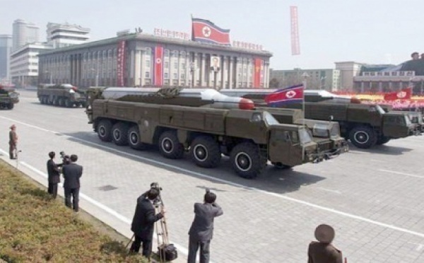 La Corée du Nord aurait placé deux missiles sur sa côte Est