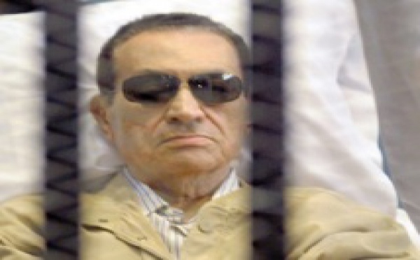 Hosni Moubarak comparaît pour la seconde fois devant la justice égyptienne