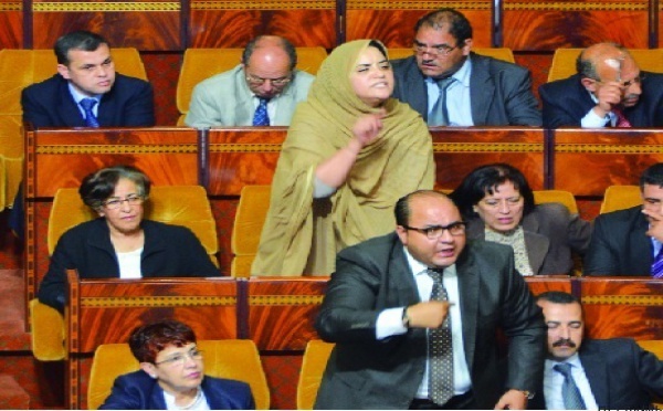 Hasna Abou Zeid critique la gestion du dossier saharien par le gouvernement  