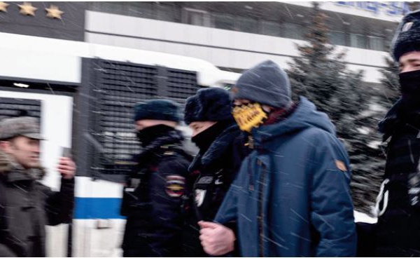 Environ 200 personnes arrêtées durant un forum d’ opposition en Russie
