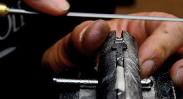 A Laguiole, le plus célèbre couteau français veut protéger son savoir-faire