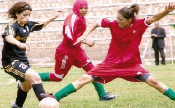 La gestion du foot féminin contestée par les clubs du Sud