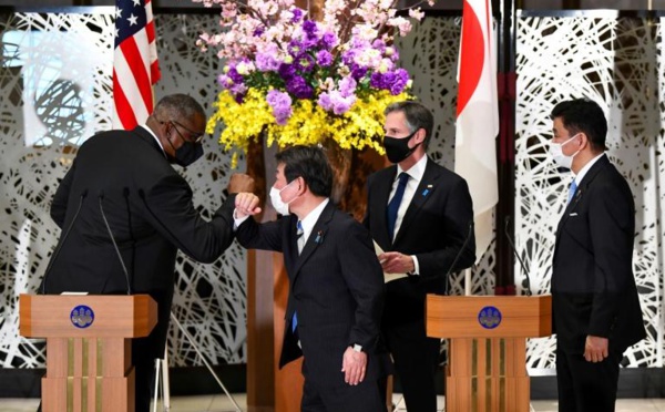 Washington et Tokyo haussent le ton à l'égard de Pékin