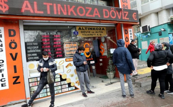La Turquie veut maintenir un régime de changes libres, malgré le plongeon de sa devise