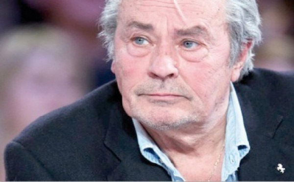 Le Festival de Cannes va rendre hommage à Alain Delon