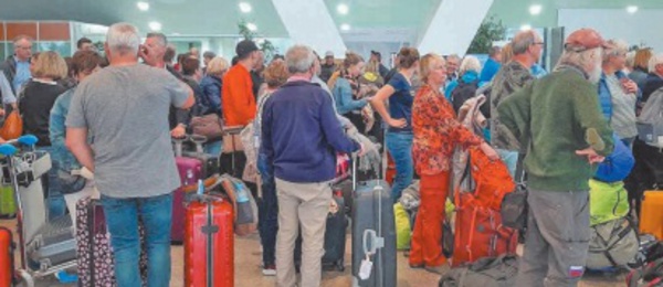 Des avions et des ferries affrétés pour rapatrier les touristes français et espagnols bloqués au Maroc