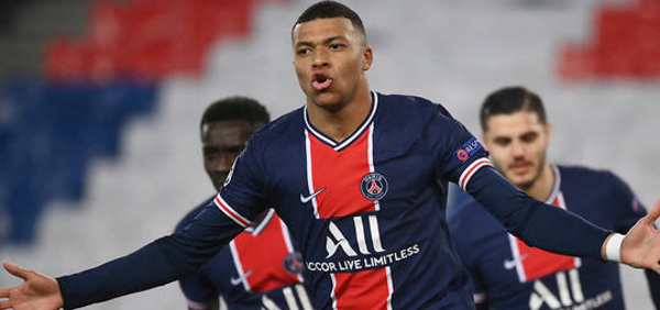 Paris et Chelsea perdent mais passent