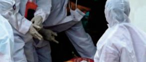 L'Inde s'enfonce dans sa crise sanitaire
