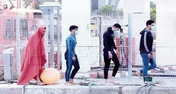 Des dizaines de migrants marocains rejoignent Sebta à la nage