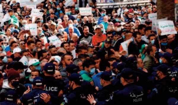 La 114ème marche des étudiants brutalement empêchée à Alger