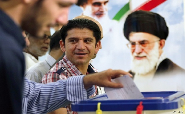 Les Iraniens appelés à élire un successeur à Mahmoud Ahmadinejad