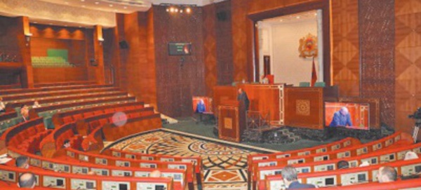 Report de la séance mensuelle de politique générale de la Chambre des conseillers