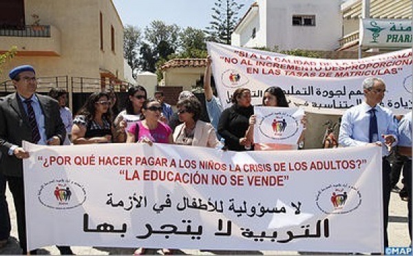 Sit-in des parents d’élèves des écoles espagnoles