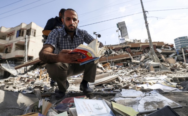 A Gaza, le temple des livres réduit en poussière