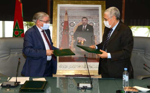 AWB et Al Amana Microfinance s ’ allient au profit des TPE et porteurs de projets