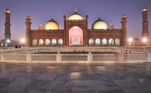 La mosquée royale de Badshahi au Pakistan