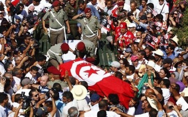 Tensions lors des funérailles de Mohamed Brahmi