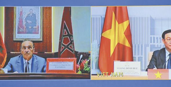 Habib El Malki et le président de l’Assemblée nationale du Vietnam saluent la coopération entre les deux pays